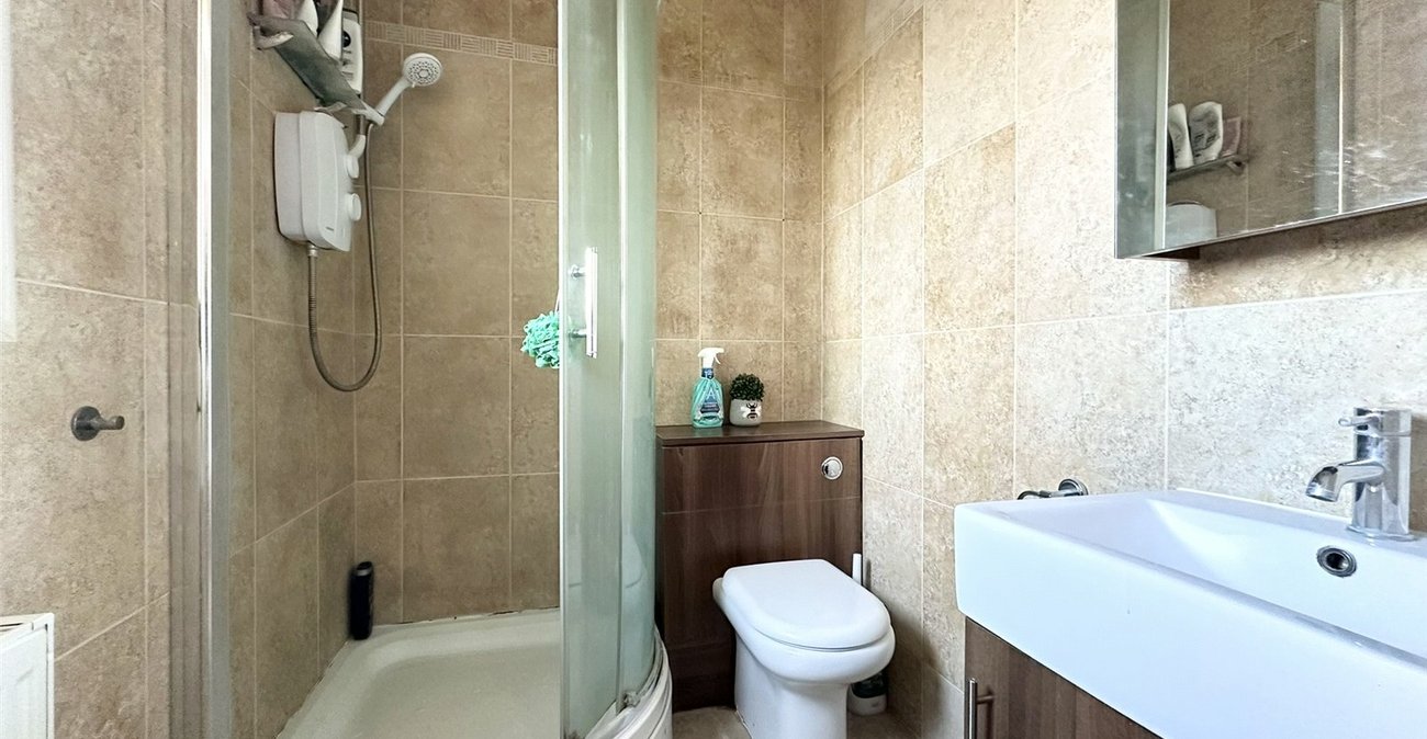 3 bedroom house for sale in Greenhithe | Robinson Jackson