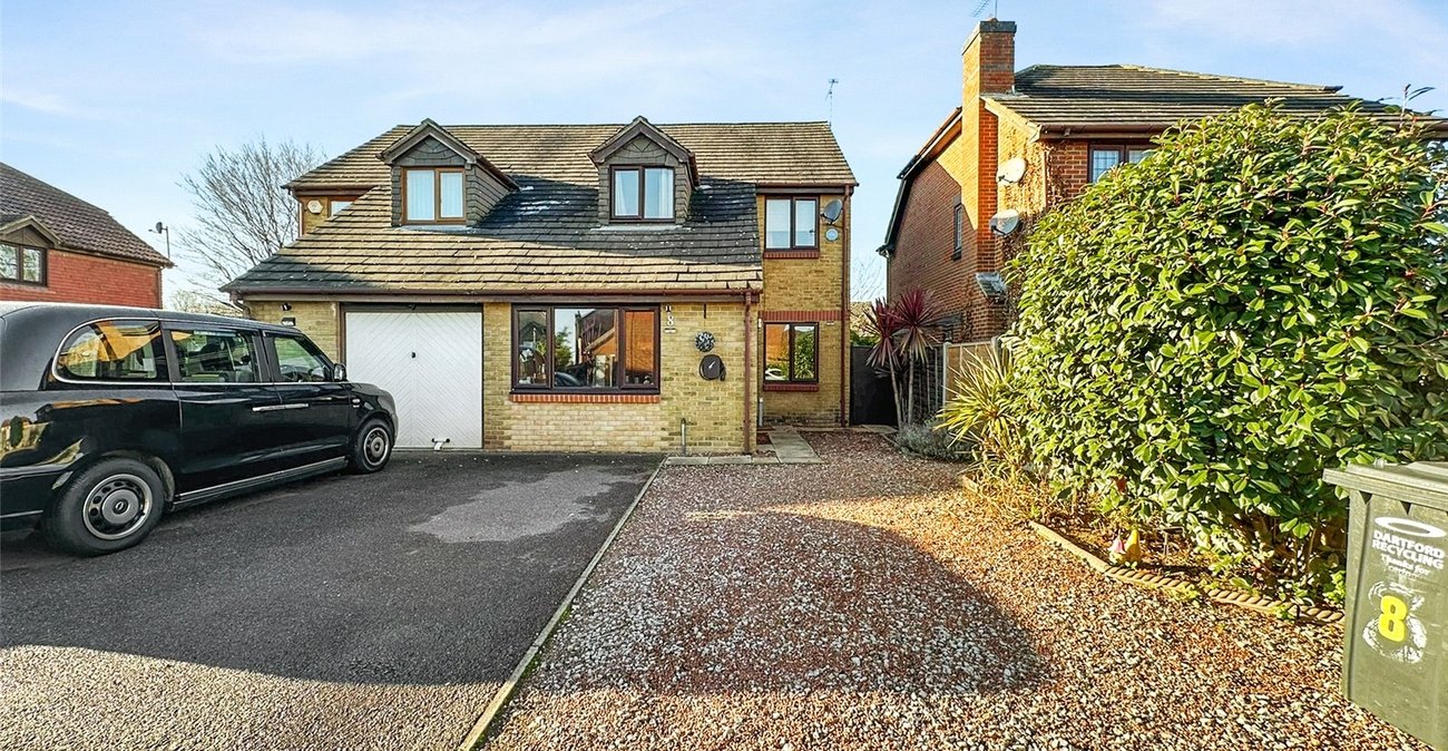 3 bedroom house for sale in Greenhithe | Robinson Jackson