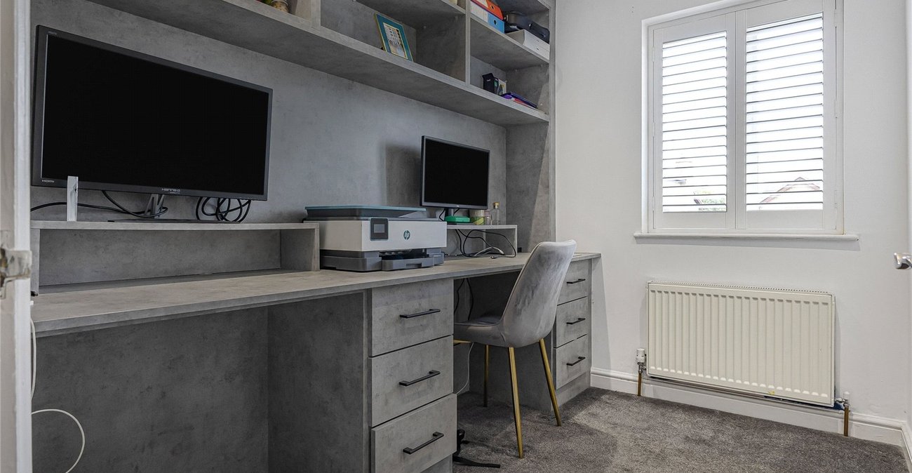 4 bedroom house for sale in Greenhithe | Robinson Jackson
