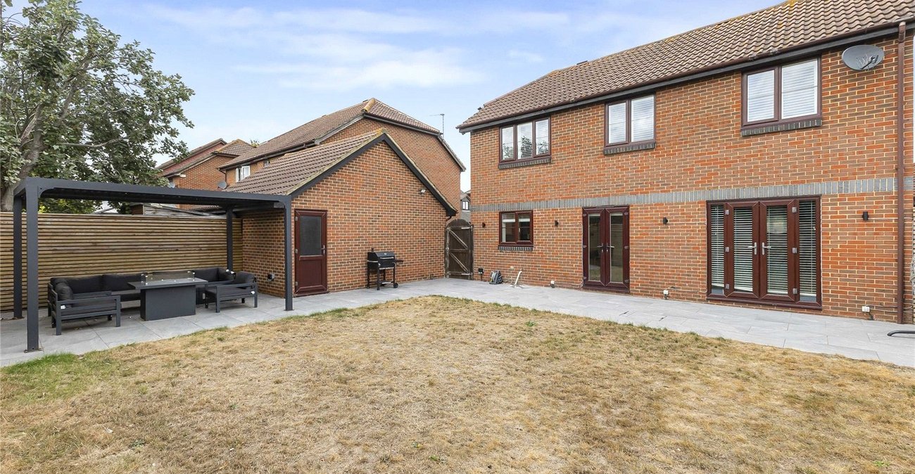 4 bedroom house for sale in Greenhithe | Robinson Jackson