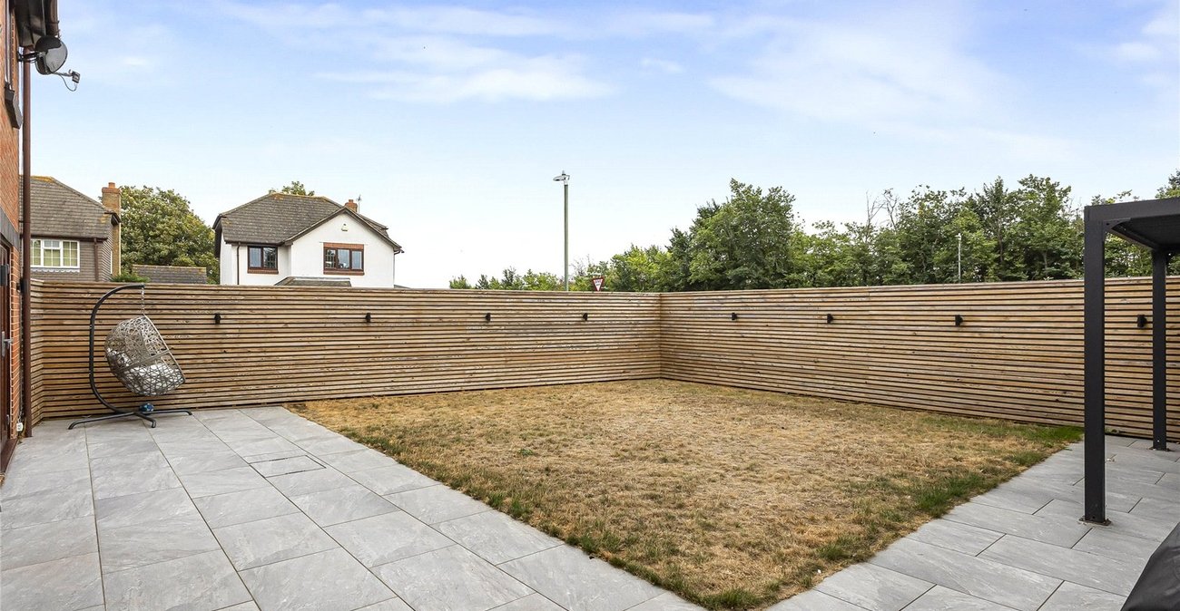 4 bedroom house for sale in Greenhithe | Robinson Jackson