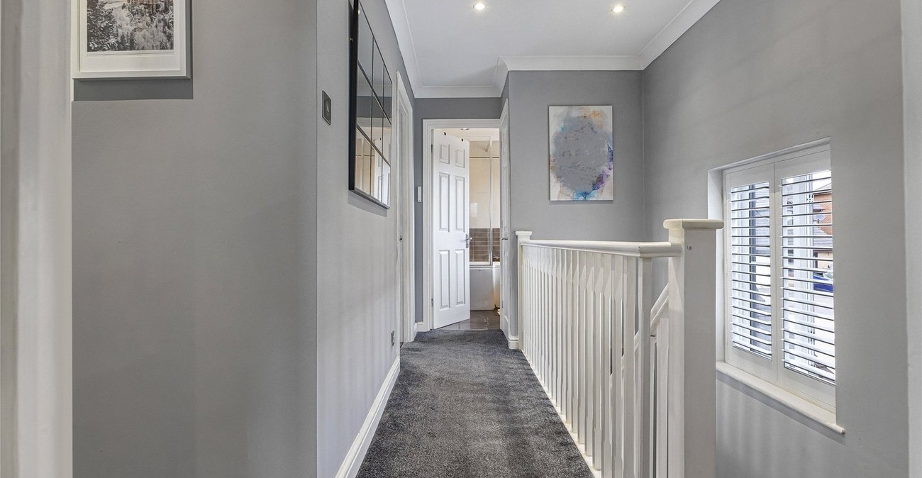 4 bedroom house for sale in Greenhithe | Robinson Jackson