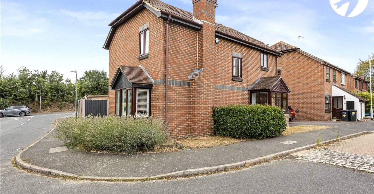 4 bedroom house for sale in Greenhithe | Robinson Jackson