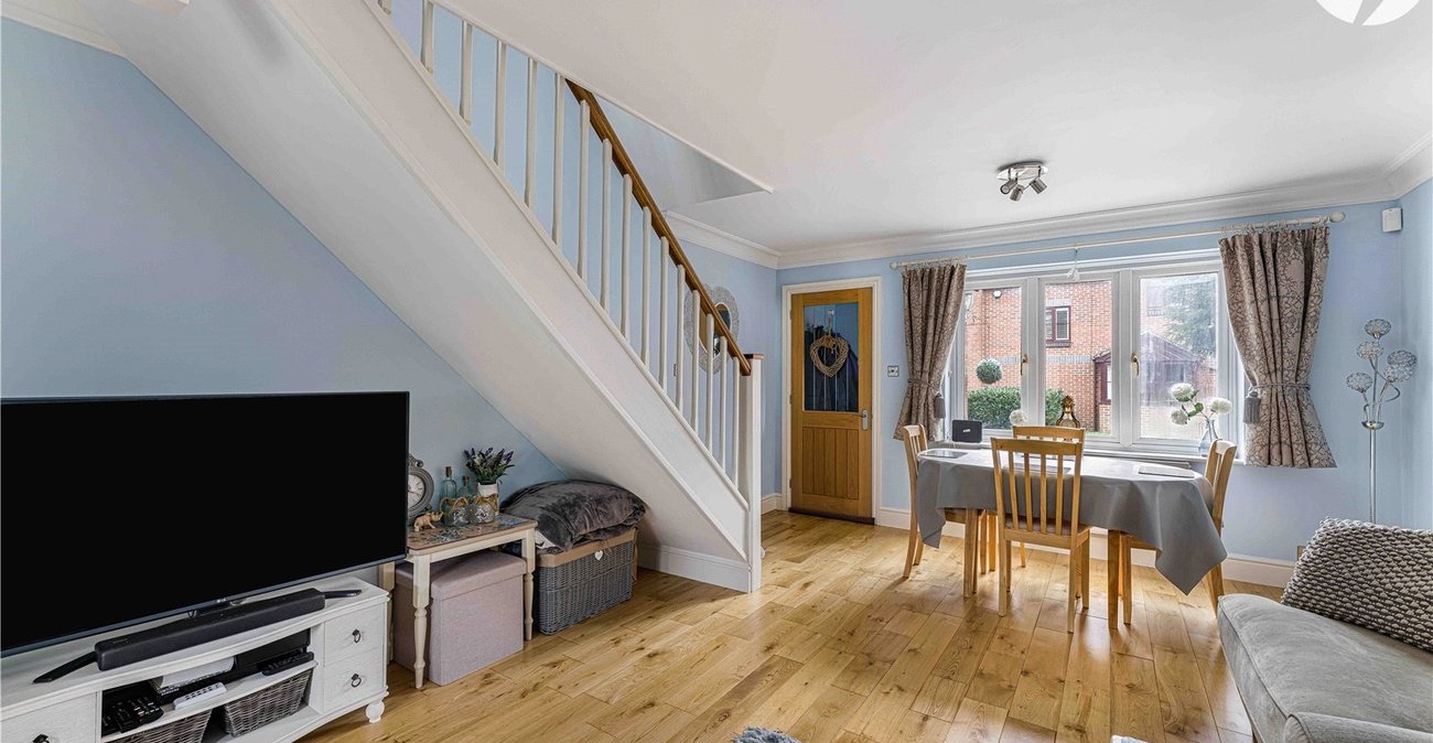 2 bedroom house for sale in Greenhithe | Robinson Jackson