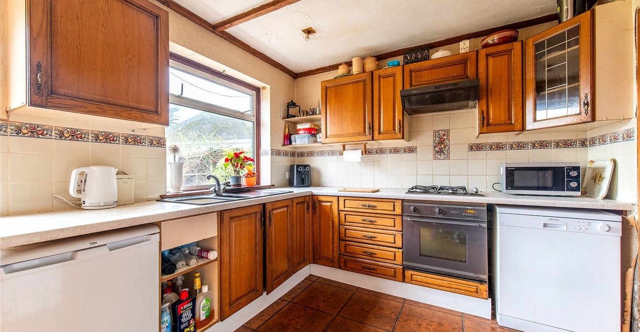 3 bedroom house for sale in Cuxton | Robinson Michael & Jackson