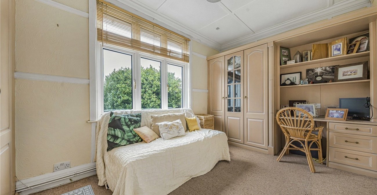 4 bedroom house for sale in Dartford | Robinson Jackson