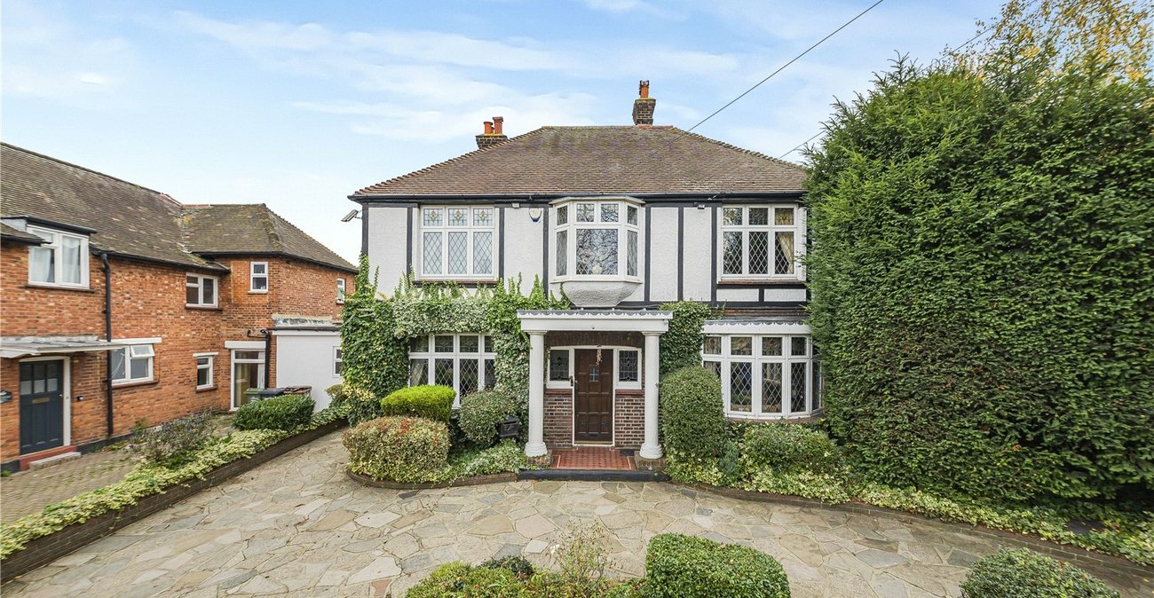 4 bedroom house for sale in Dartford | Robinson Jackson