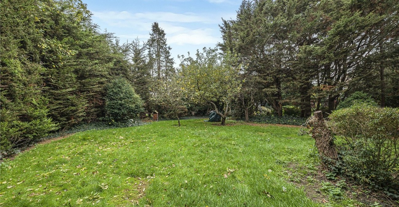 4 bedroom house for sale in Dartford | Robinson Jackson