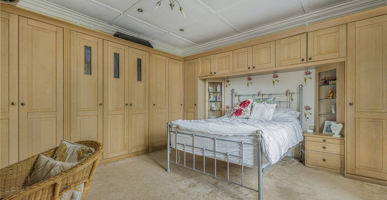 4 bedroom house for sale in Dartford | Robinson Jackson