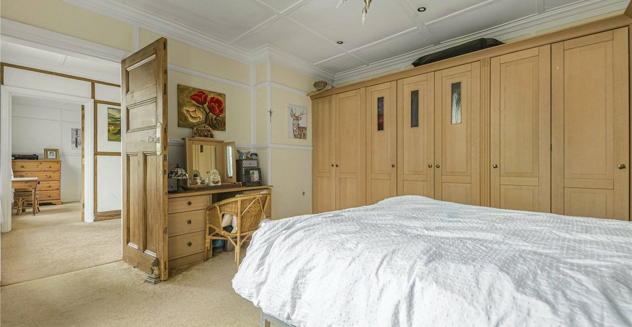 4 bedroom house for sale in Dartford | Robinson Jackson