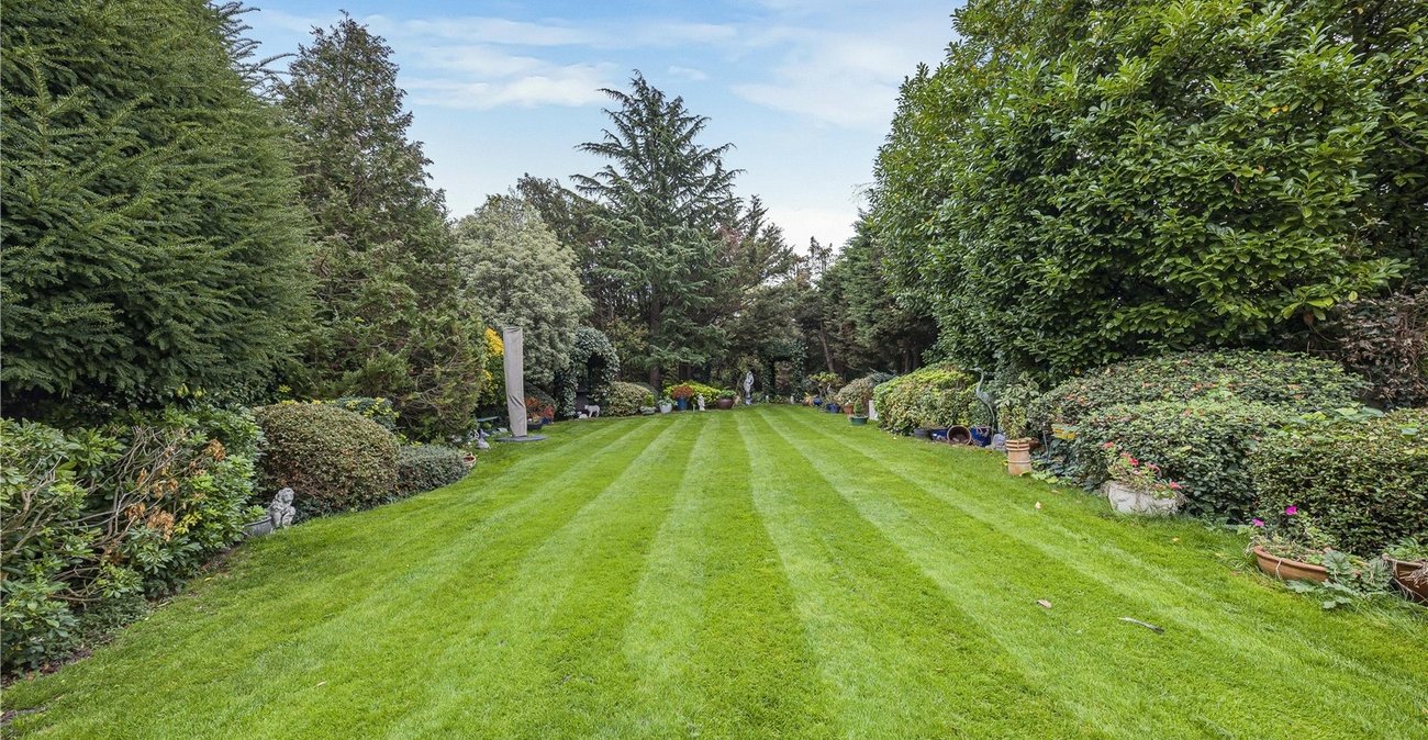 4 bedroom house for sale in Dartford | Robinson Jackson