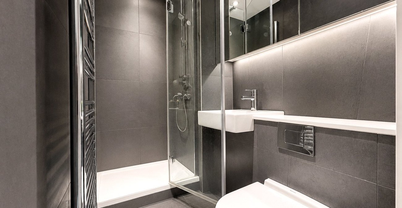 2 bedroom property for sale in London | Robinson Jackson