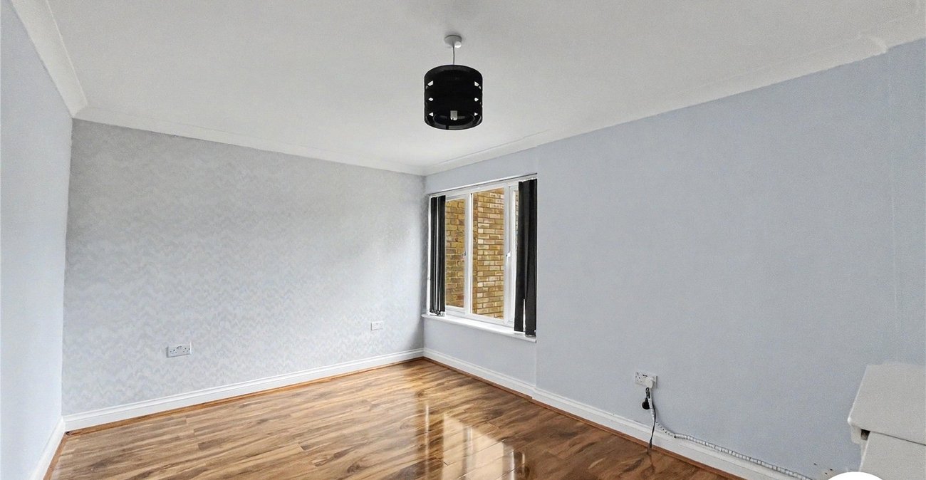 2 bedroom house for sale in Weedswood | Robinson Michael & Jackson