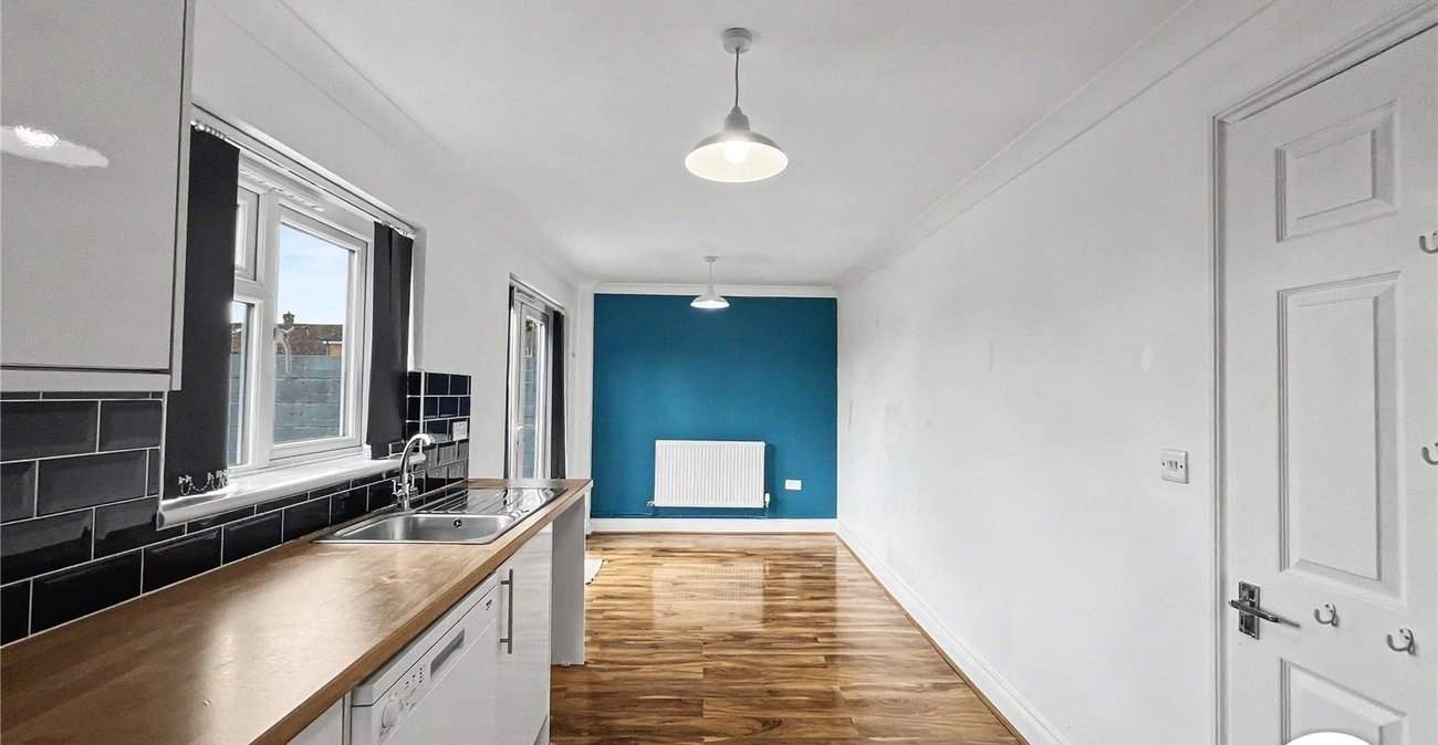 2 bedroom house for sale in Weedswood | Robinson Michael & Jackson