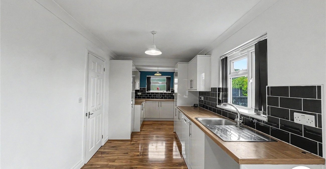 2 bedroom house for sale in Weedswood | Robinson Michael & Jackson