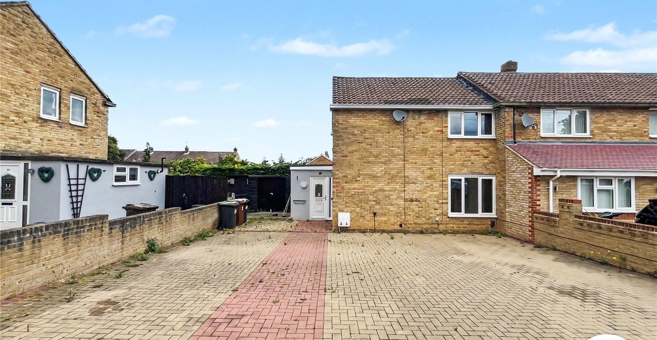 2 bedroom house for sale in Weedswood | Robinson Michael & Jackson