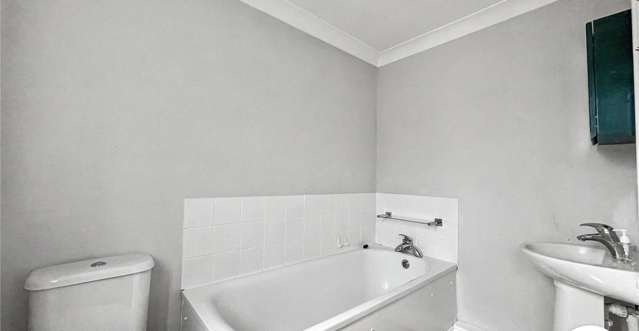2 bedroom house for sale in Weedswood | Robinson Michael & Jackson