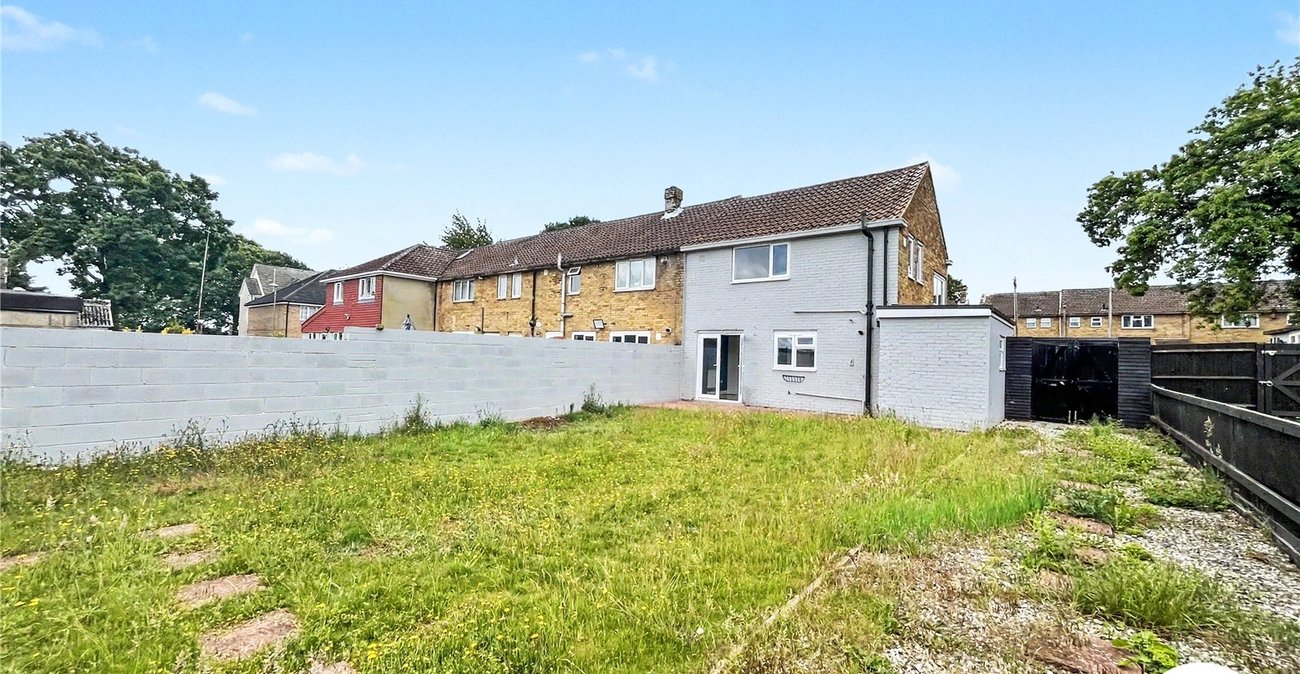 2 bedroom house for sale in Weedswood | Robinson Michael & Jackson