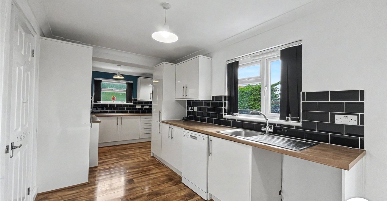 2 bedroom house for sale in Weedswood | Robinson Michael & Jackson