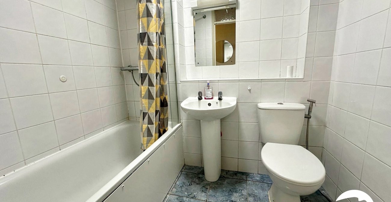 1 bedroom property for sale in London | Robinson Jackson