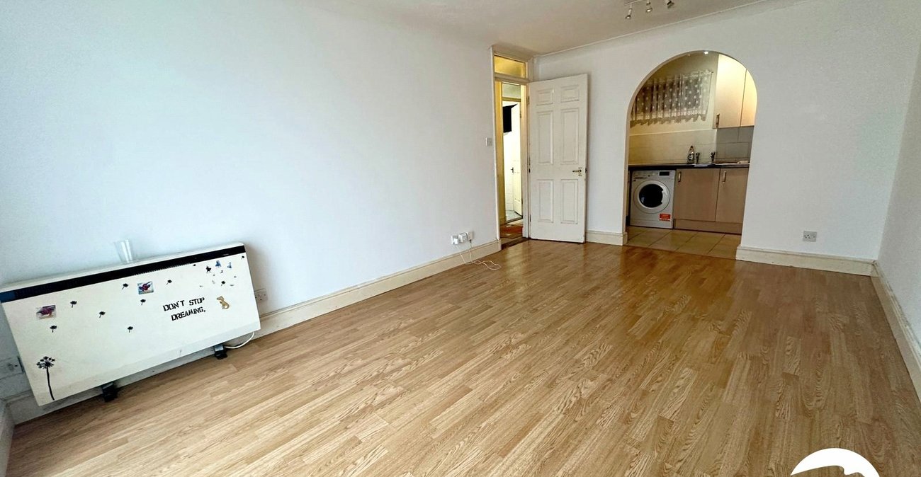 1 bedroom property for sale in London | Robinson Jackson