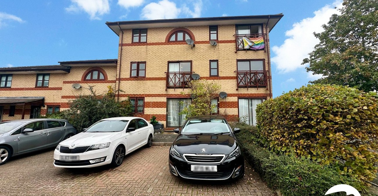 1 bedroom property for sale in London | Robinson Jackson