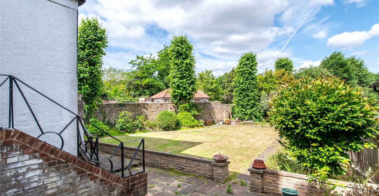 4 bedroom house for sale in Gravesend | Robinson Michael & Jackson