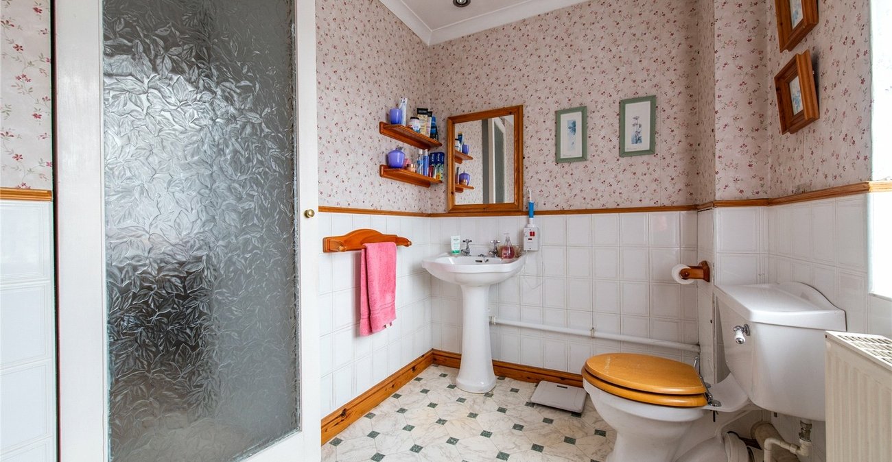 4 bedroom house for sale in Gravesend | Robinson Michael & Jackson