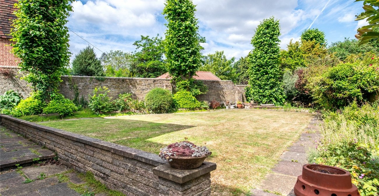 4 bedroom house for sale in Gravesend | Robinson Michael & Jackson