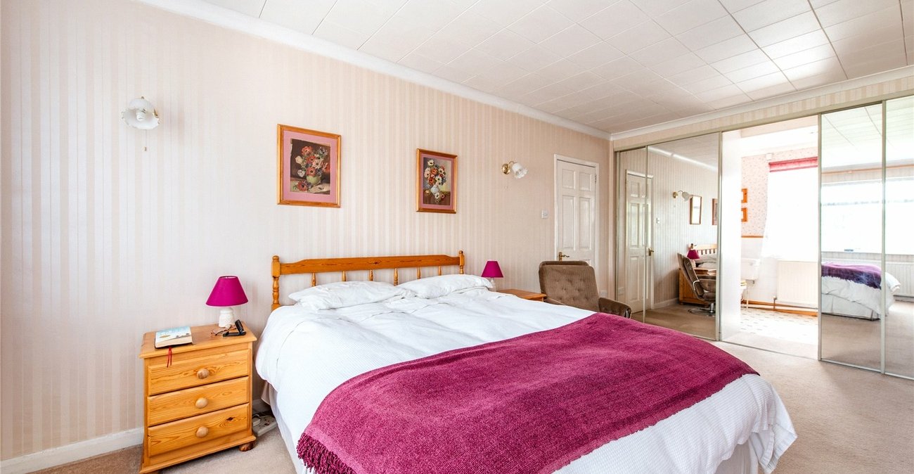 4 bedroom house for sale in Gravesend | Robinson Michael & Jackson