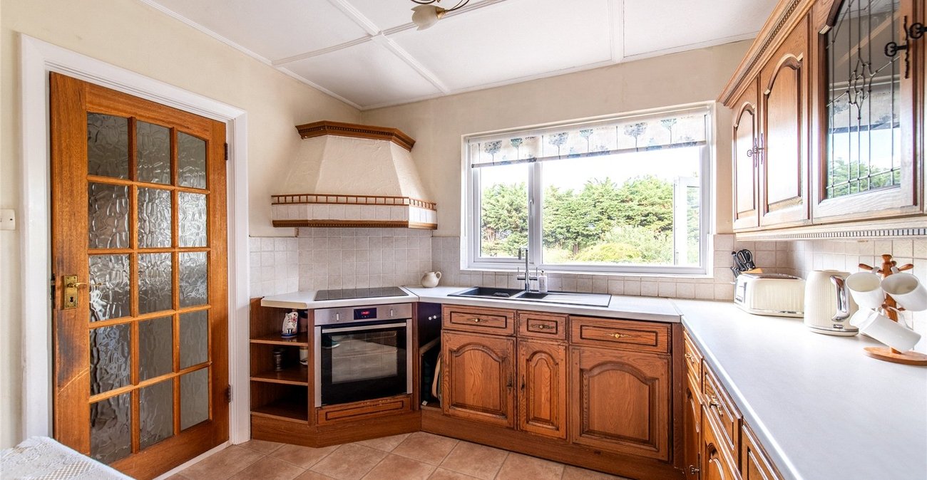 3 bedroom house for sale in Gravesend | Robinson Michael & Jackson