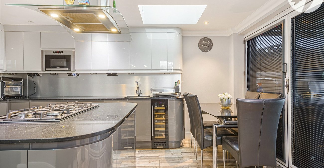 4 bedroom house for sale in Swanley | Robinson Jackson