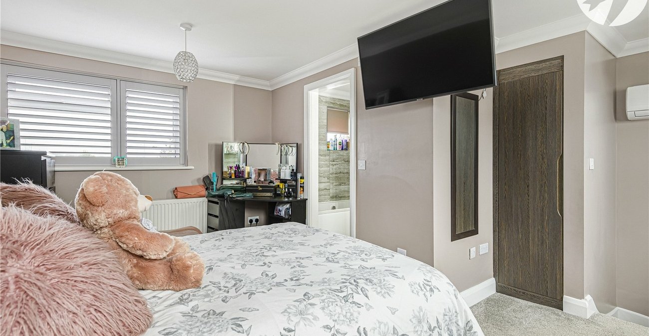 4 bedroom house for sale in Swanley | Robinson Jackson