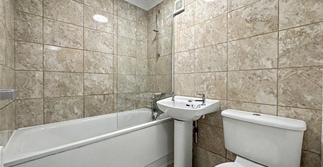 1 bedroom property for sale in Hempstead | Robinson Michael & Jackson