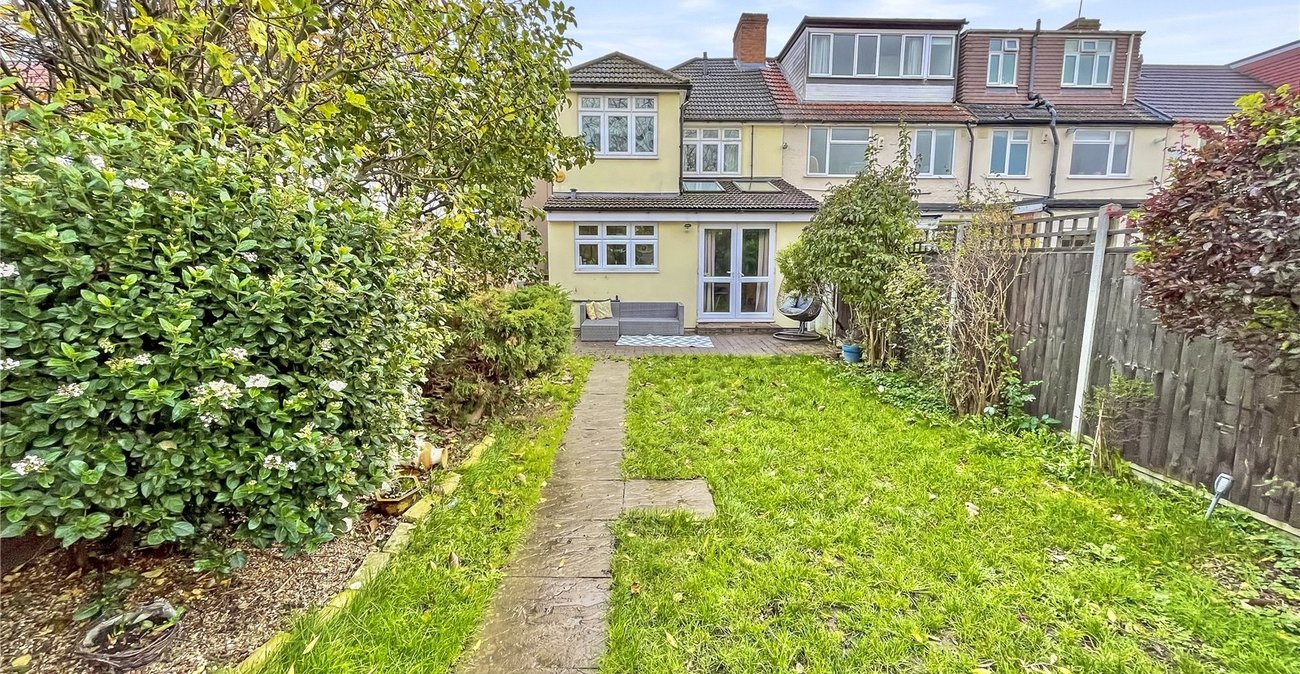 3 bedroom house for sale in Sidcup | Robinson Jackson