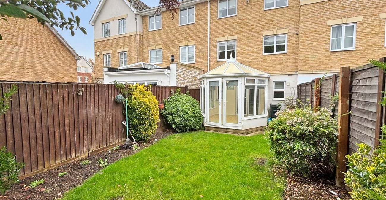 3 bedroom house for sale in Dartford | Robinson Jackson