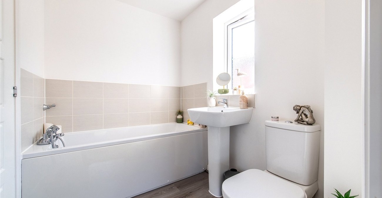 3 bedroom property for sale in Allington | Robinson Michael & Jackson