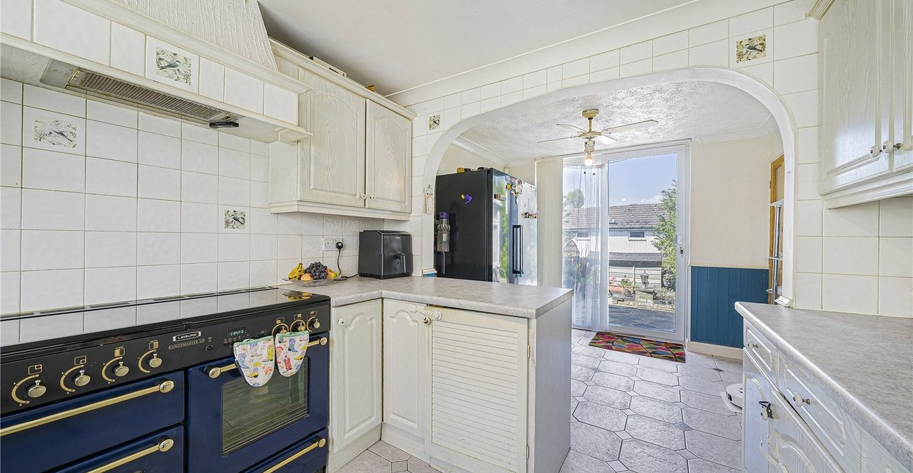 3 bedroom house for sale in Hartley | Robinson Jackson
