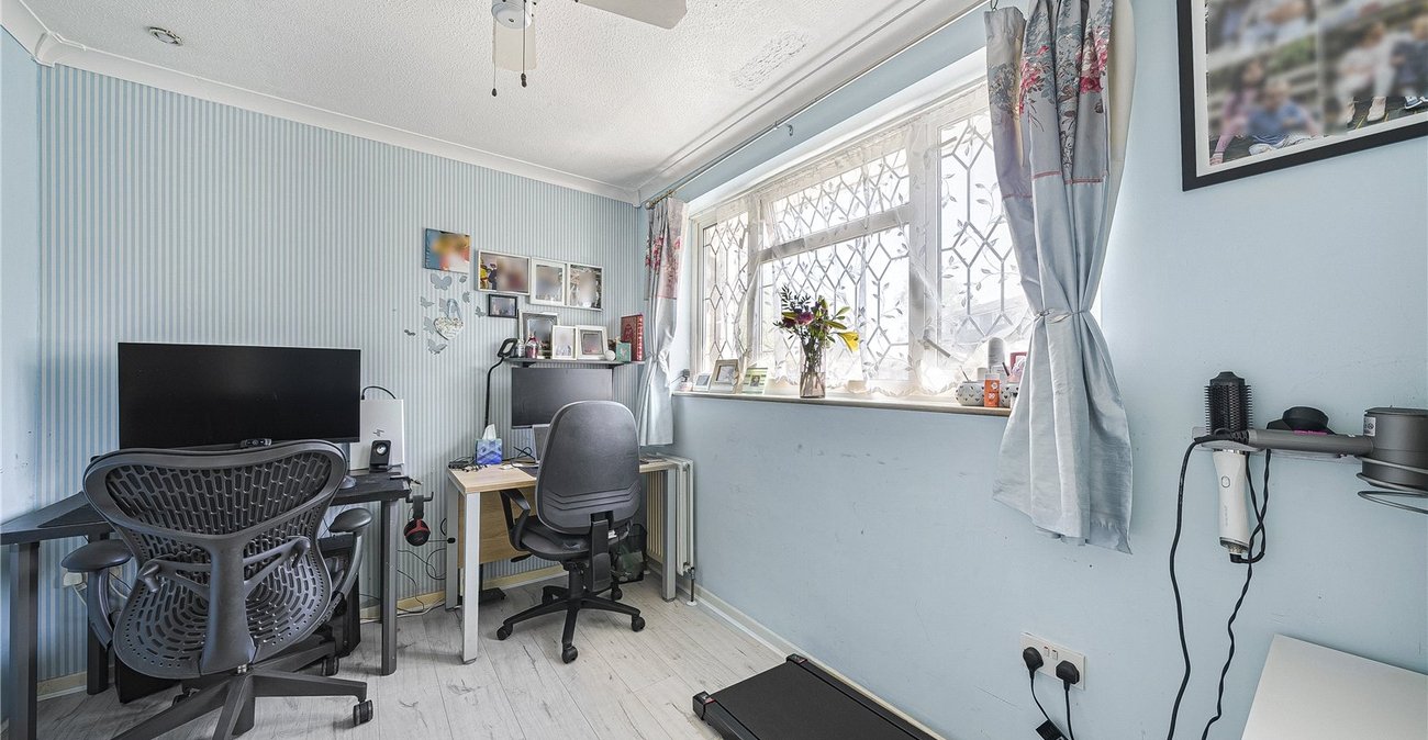 3 bedroom house for sale in Hartley | Robinson Jackson