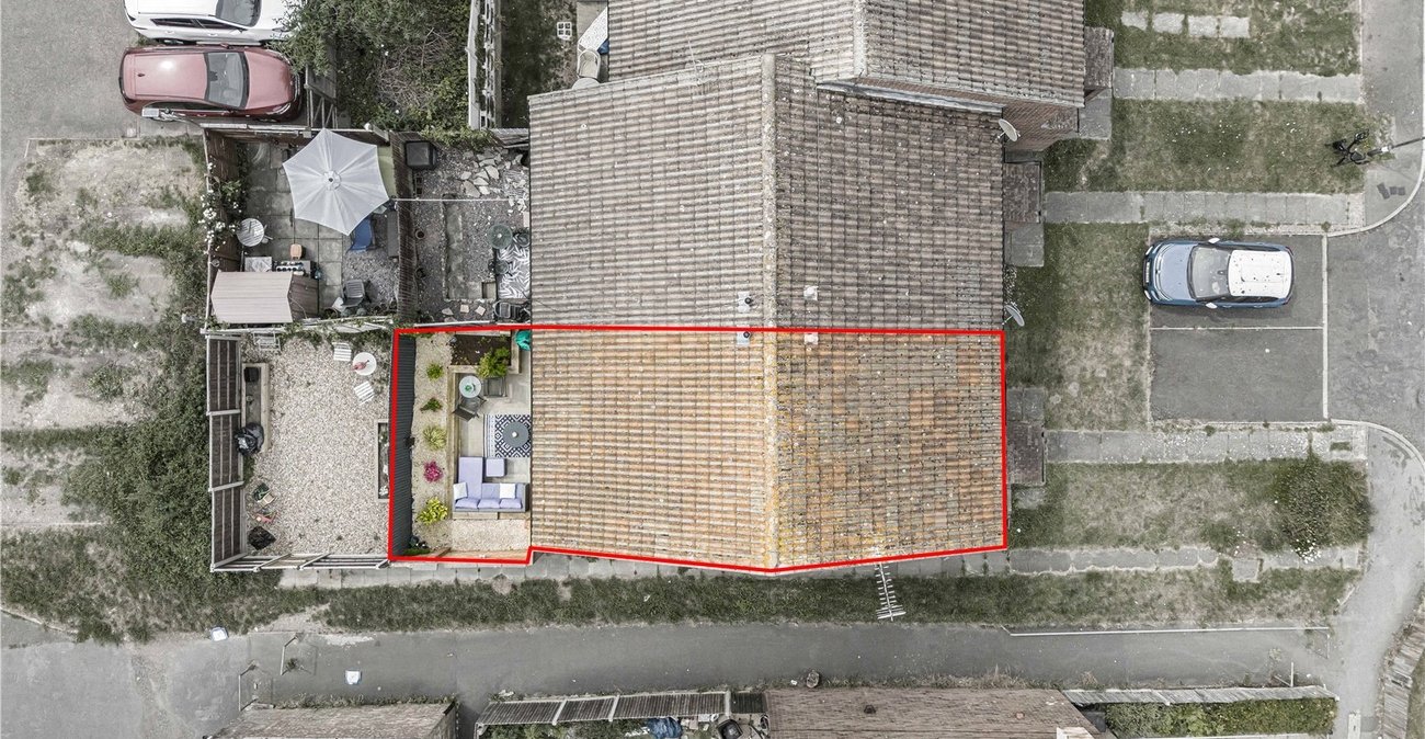 1 bedroom property for sale in Hartley | Robinson Jackson