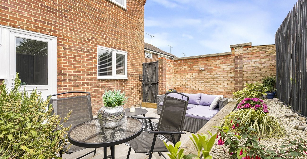 1 bedroom property for sale in Hartley | Robinson Jackson