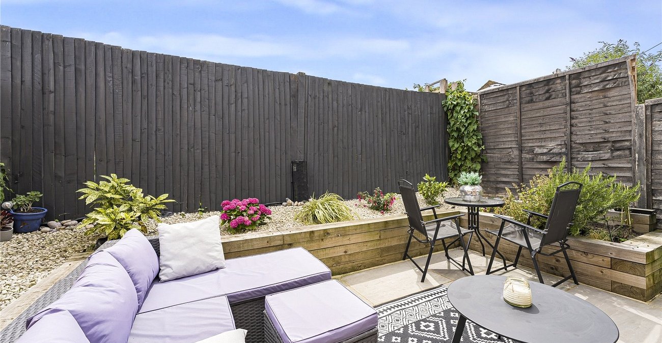 1 bedroom property for sale in Hartley | Robinson Jackson