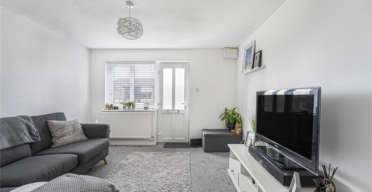 1 bedroom property for sale in Hartley | Robinson Jackson