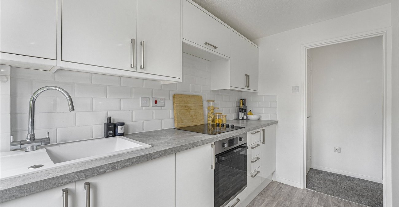 1 bedroom property for sale in Hartley | Robinson Jackson