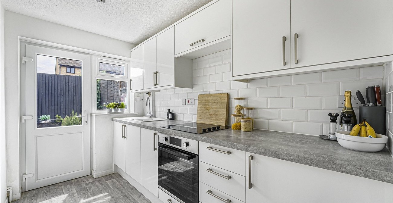 1 bedroom property for sale in Hartley | Robinson Jackson