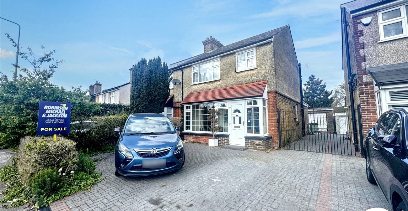 3 bedroom house for sale in Maidstone | Robinson Michael & Jackson