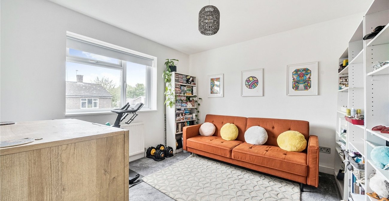 3 bedroom house for sale in London | Robinson Jackson