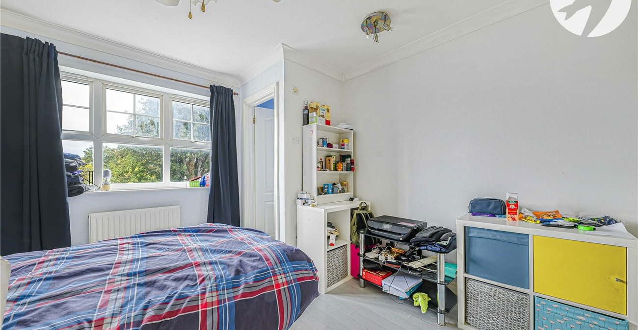 4 bedroom house for sale in Greenhithe | Robinson Jackson