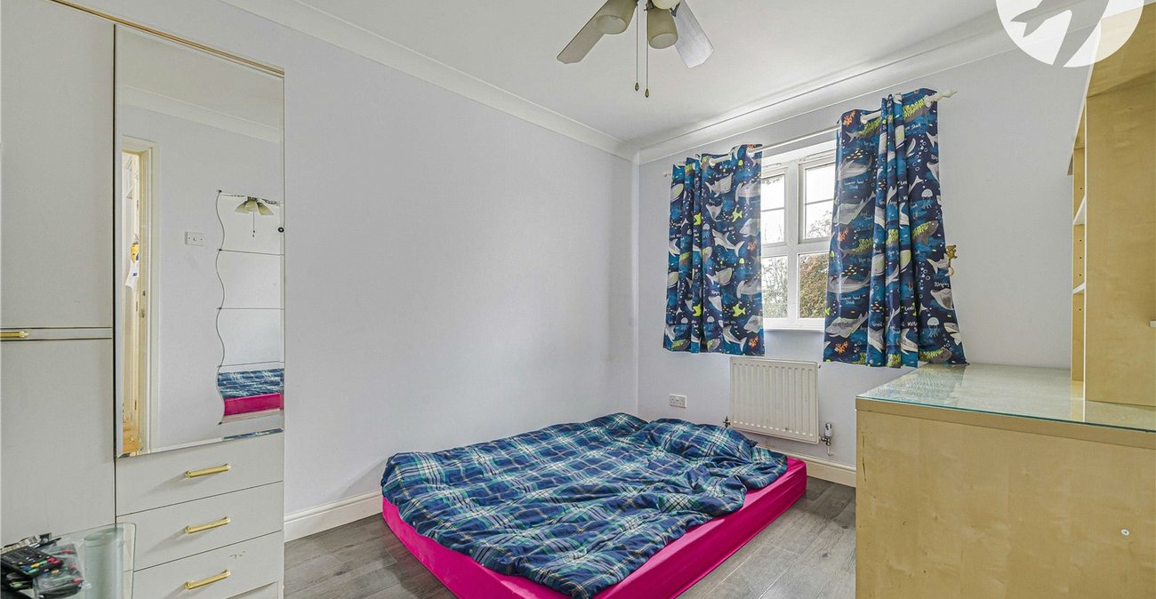 4 bedroom house for sale in Greenhithe | Robinson Jackson