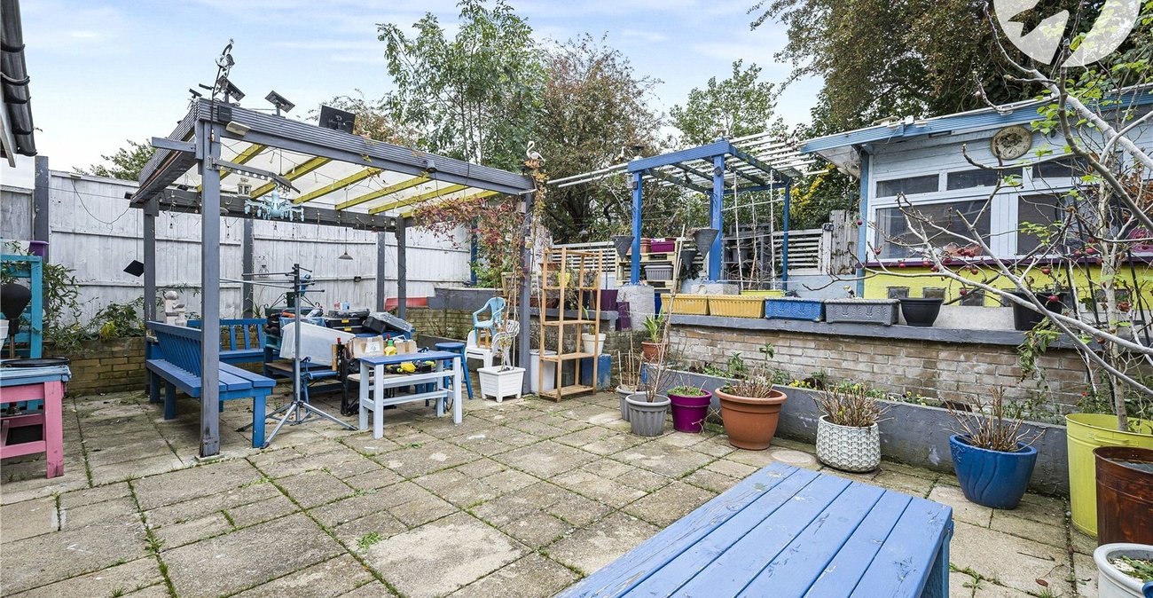 4 bedroom house for sale in Greenhithe | Robinson Jackson